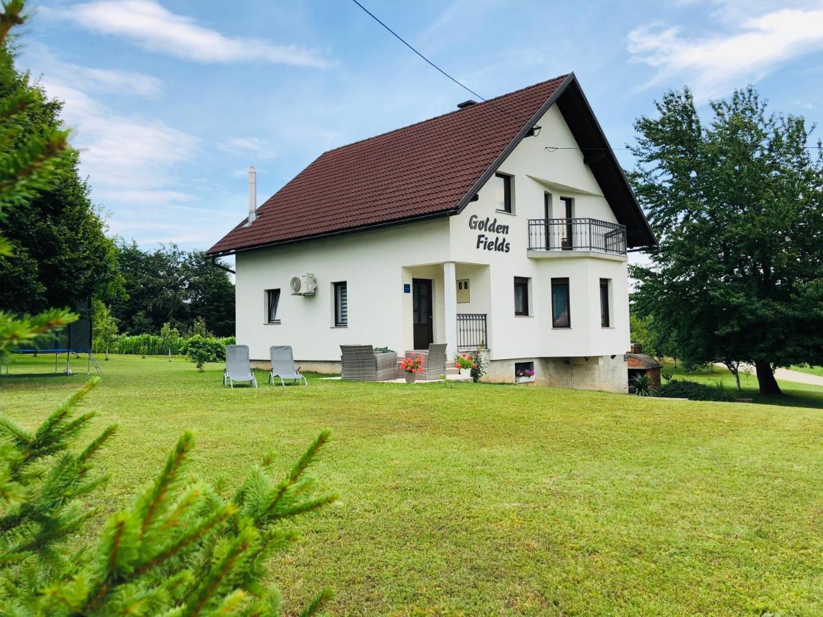 Apartment Golden Fields Smoljanac Exterior photo